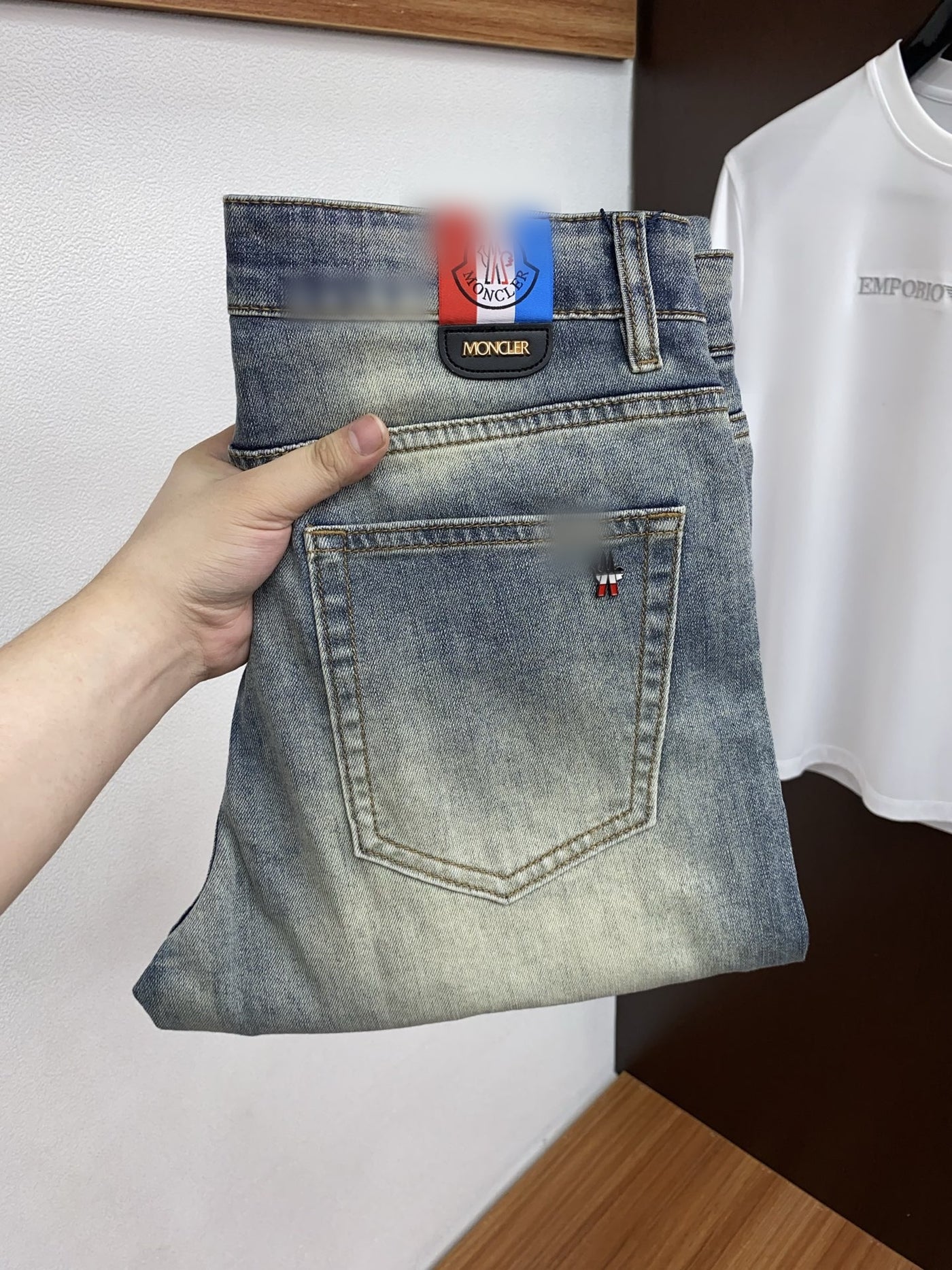 Back-Logo Jeans